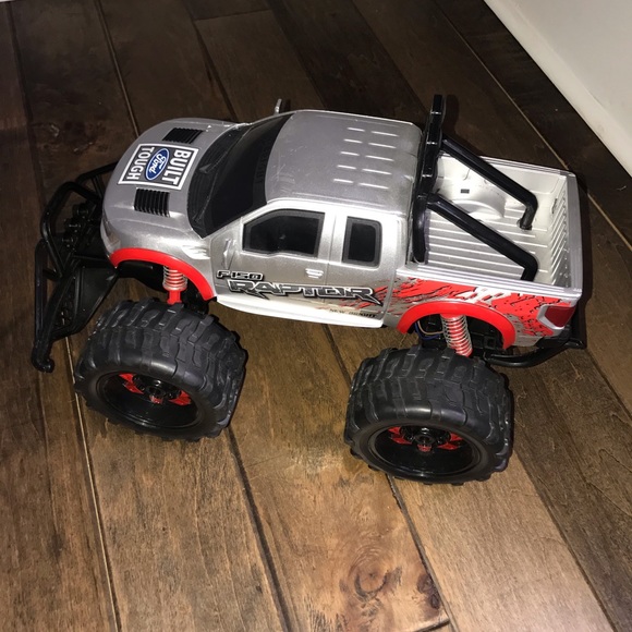 Ford raptor toy truck - Picture 1 of 5